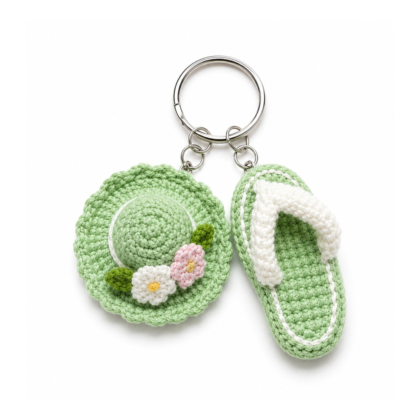 crochet hat & slipper keychain